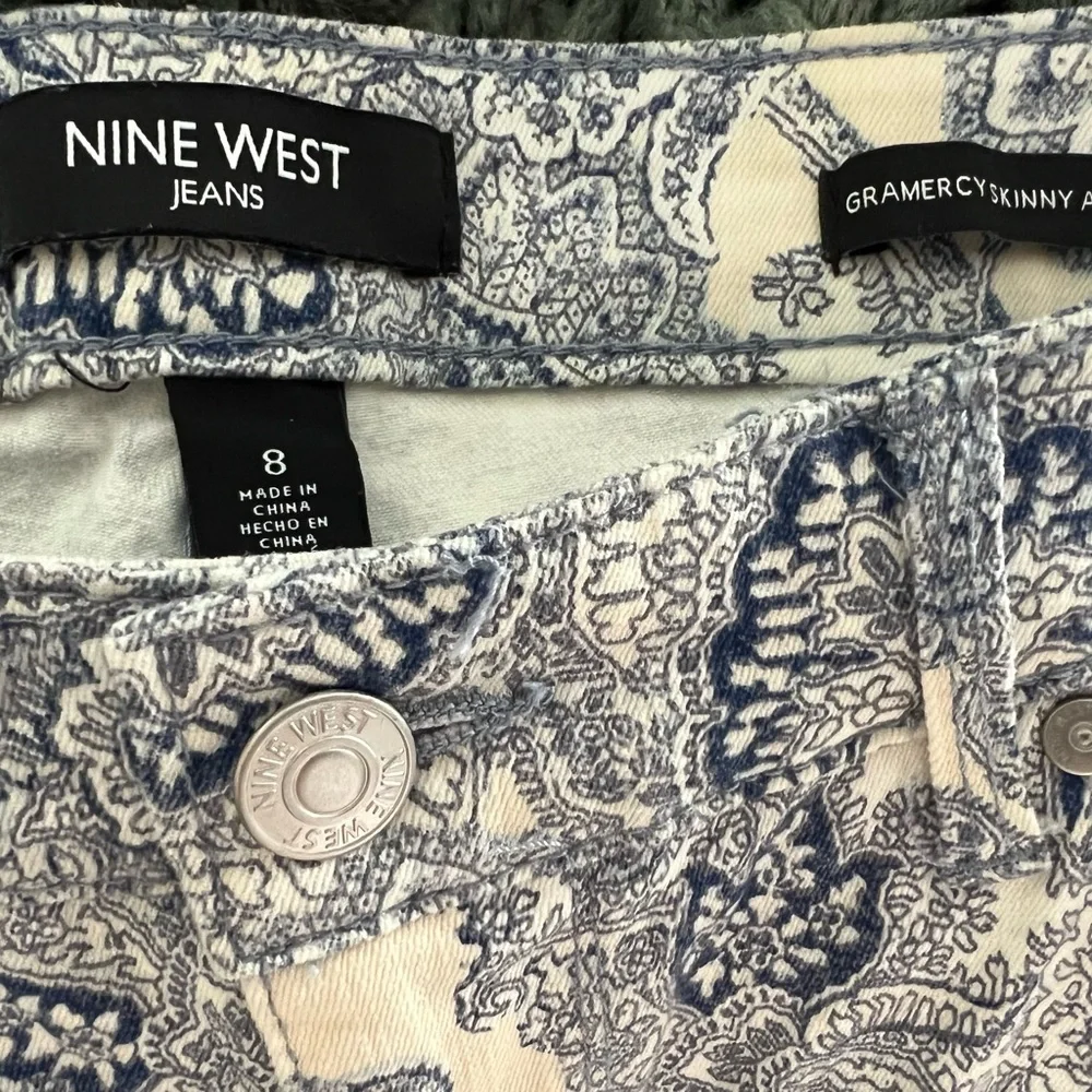 Nine West Paisley Print Jeans - Picture 4 of 5